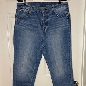 GAP women’s Straight Blue Jeans